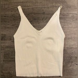 - NWT Crinkle Tank